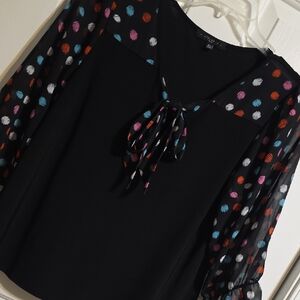 Black 3/4 Sleeve Tie Front Blouse